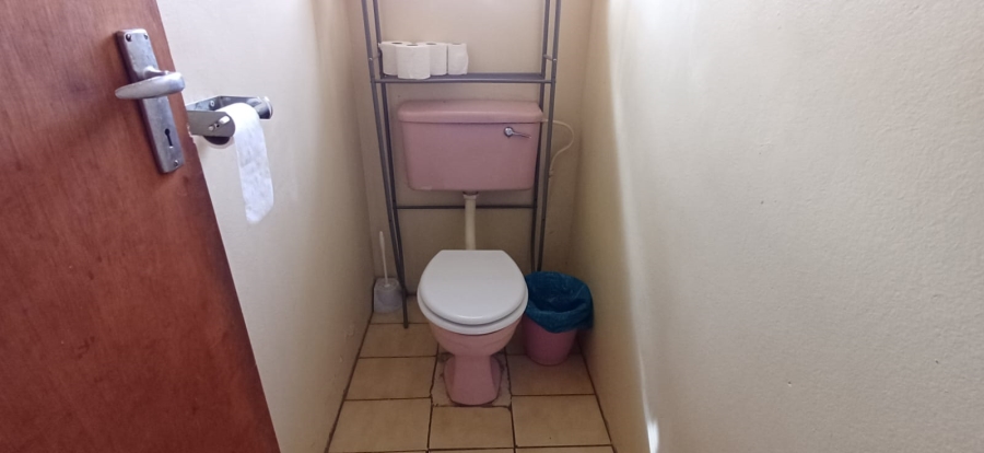 To Let 3 Bedroom Property for Rent in Morelig Free State